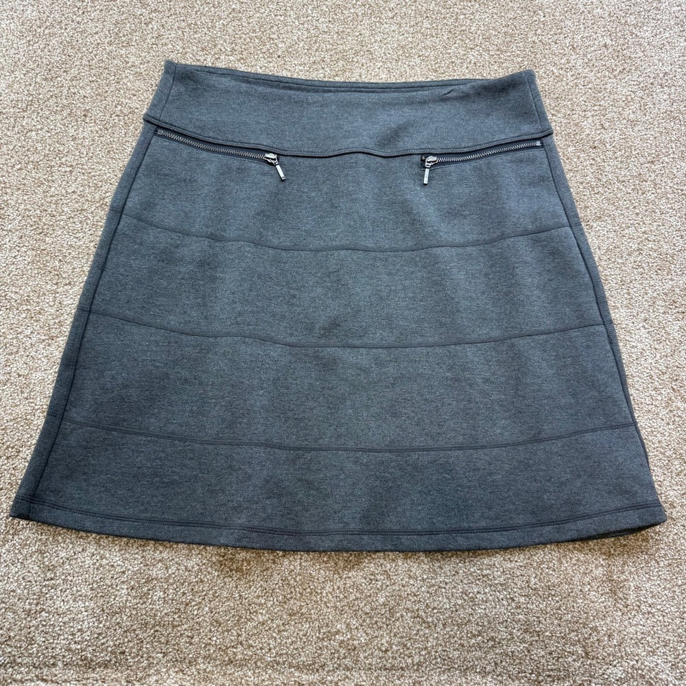 Athleta Gray Knit Tiered Mini Skirt Pockets Womens Medium Athleisure Gold Active